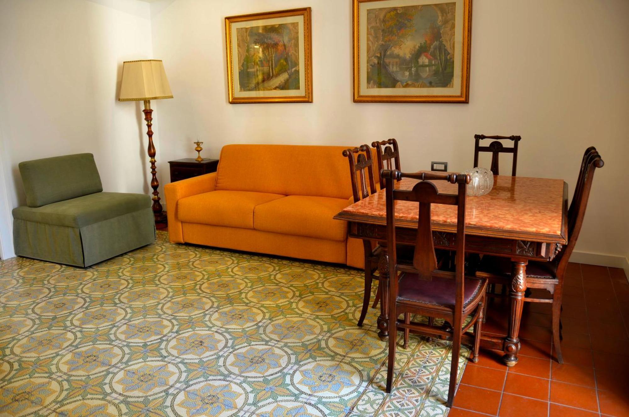 Hotel Casa Cesira Incentro Napoli Esterno foto